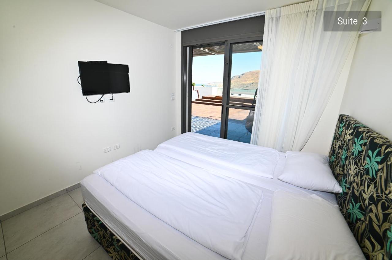 Yalarent Magdala Resort- Luxury Suites With Pool Or Jacuzzi With Sea View Migdal Exterior photo