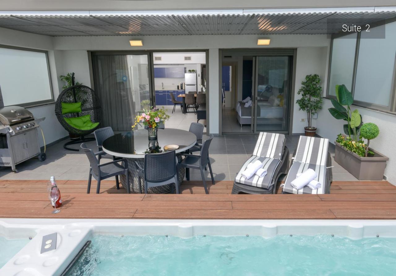 Yalarent Magdala Resort- Luxury Suites With Pool Or Jacuzzi With Sea View Migdal Exterior photo